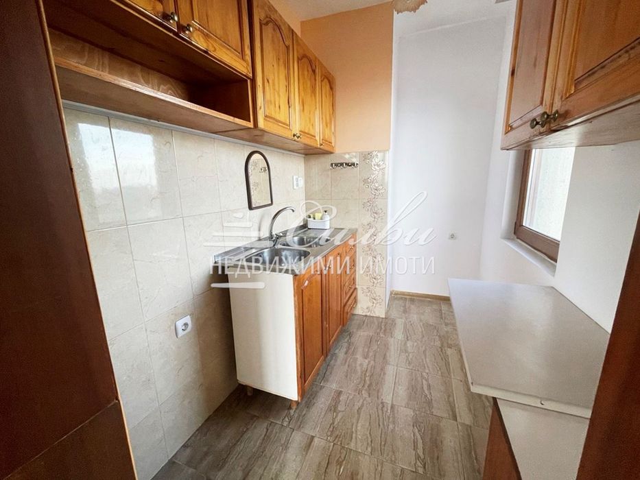 Продава се Двустаен апартамент в Шумен, Пазара - 63 кв.м за 891 €/кв.м - Снимка #3