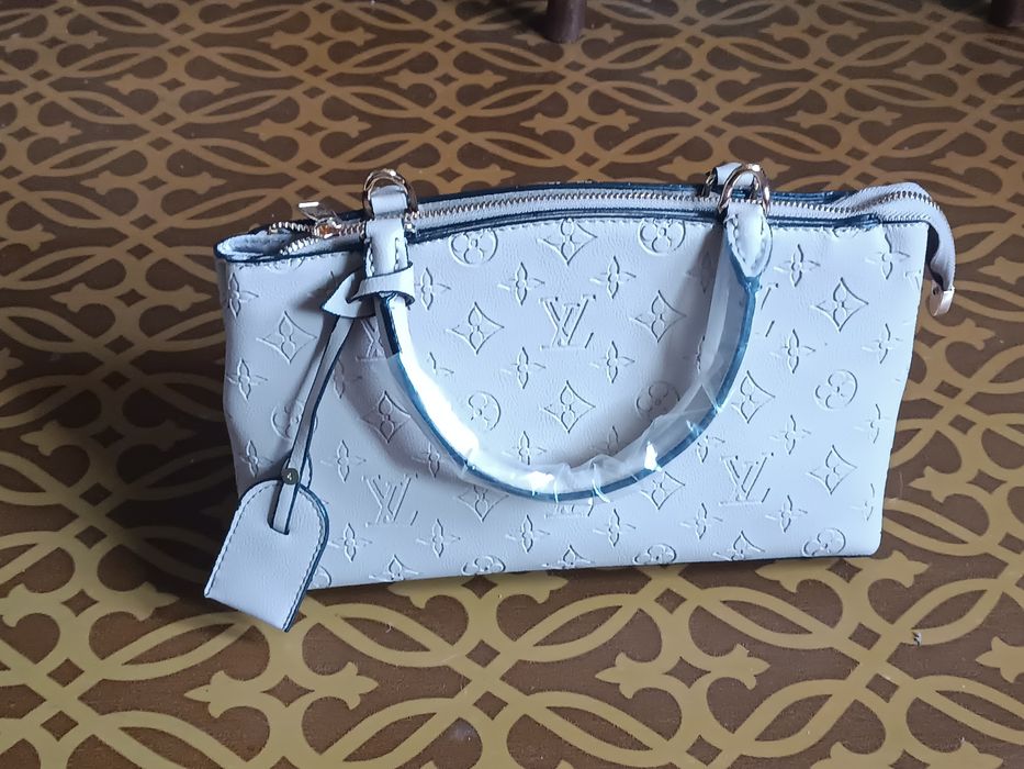 Новая сумка в отличном состоянии