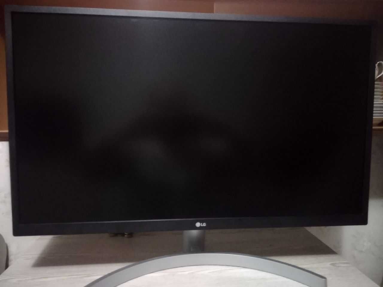 LG UHD Monitor 27UL500