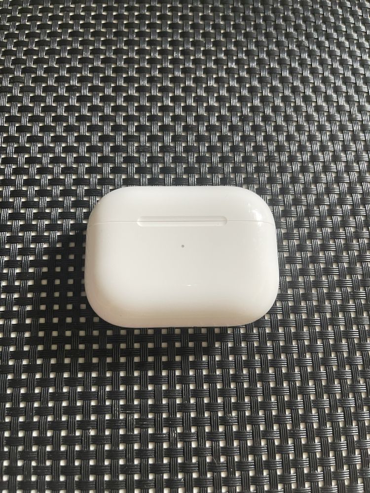 Безжични слушалки AirPods Pro
