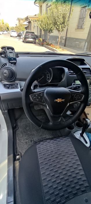 Spark 4 pozitsa 2022 yil
Kraskasi toza
Probegi 44700
Malibu rul, seden