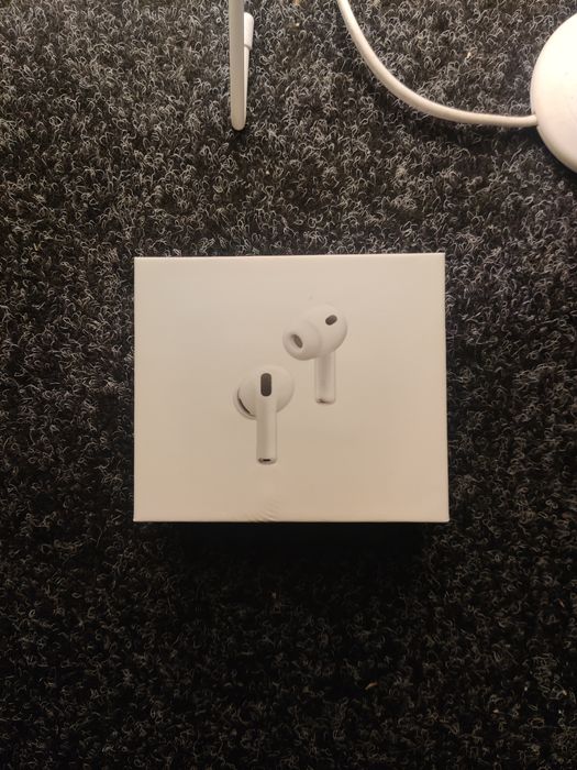 Apple AirPods Pro 3 – noi, sigilate, cu factură