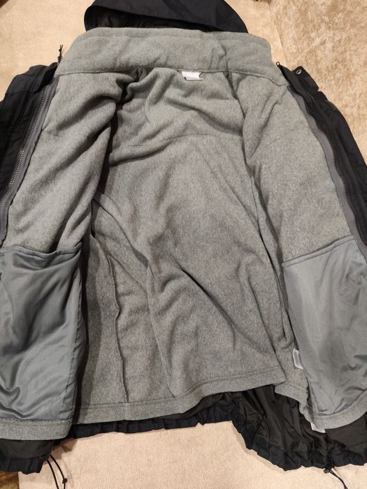 Зимно яке с полар Columbia.