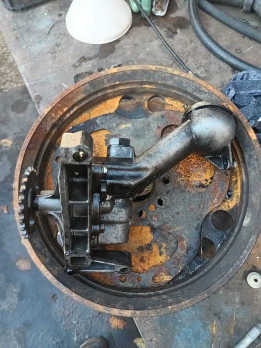 Части за мерцедес 250 тди