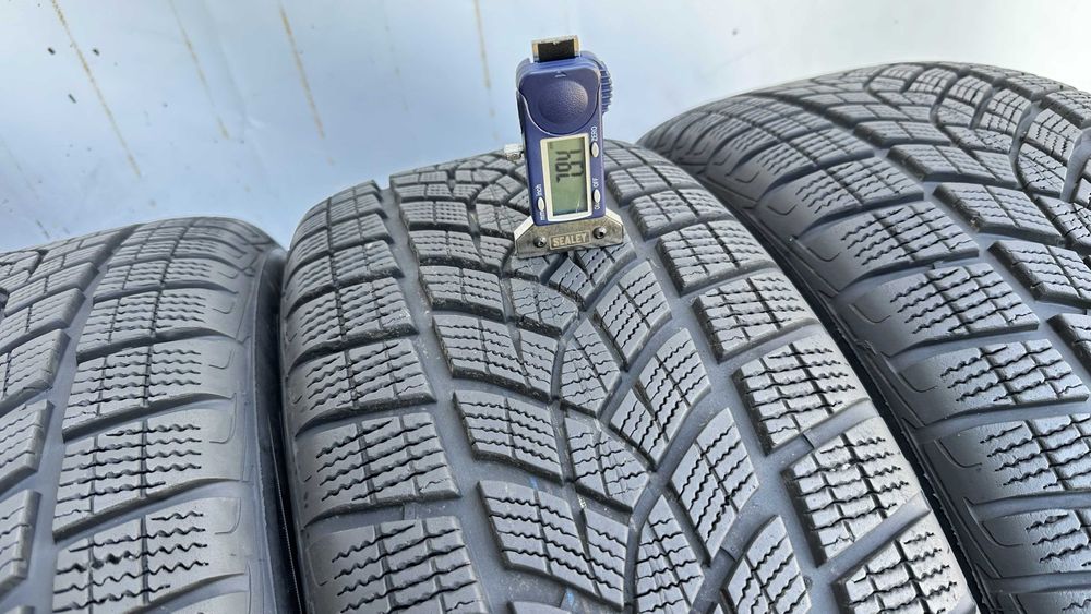 4бр 225/55r18 GOODYEAR зимни
