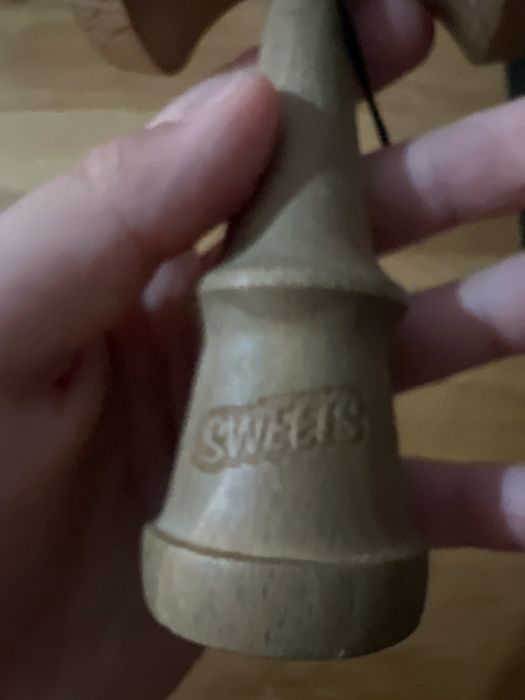 Kendama sweets radar pink cu semnatura lui Andu