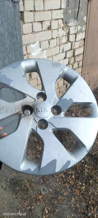Продам 1 колпак оригинал кия рио