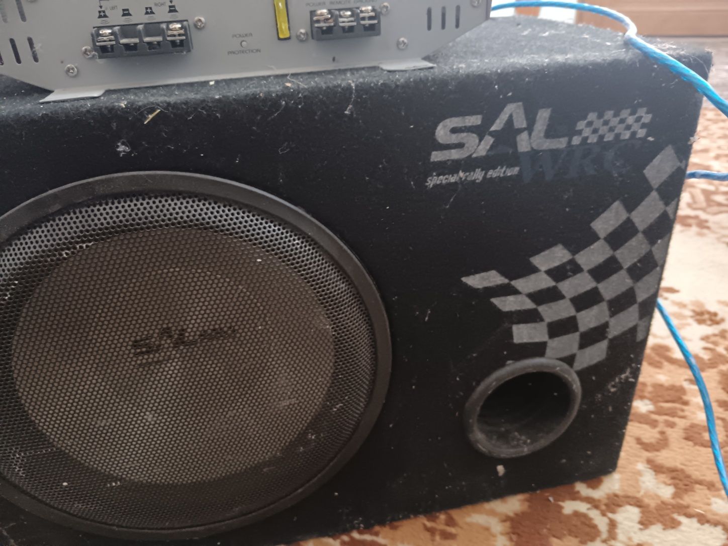 Vând subwoofer și statie 300w