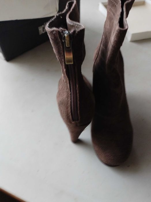 Комплект боти и чанта през рамо естествен велур