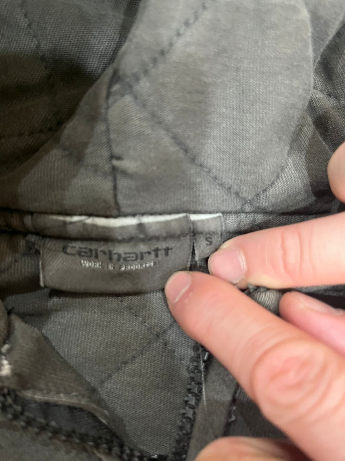Продаю carhartt кофту