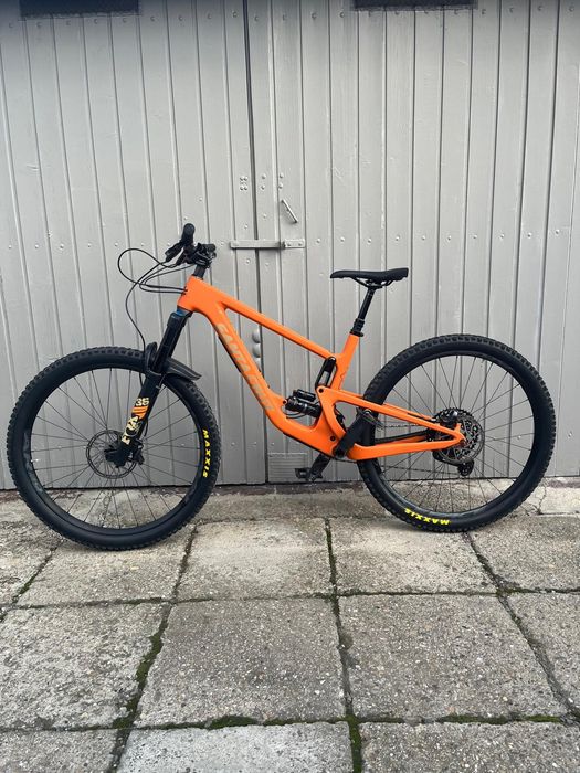 Santa Cruz Hightower C / Carbon  Full Suspension