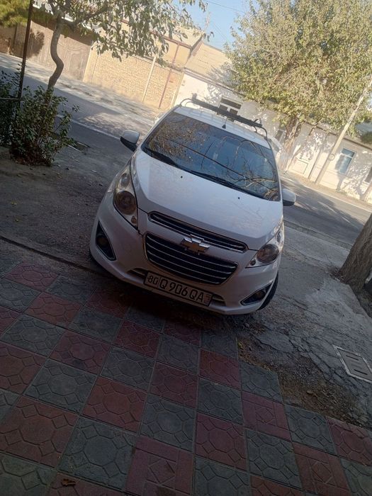 Spark chevralet sotiladi