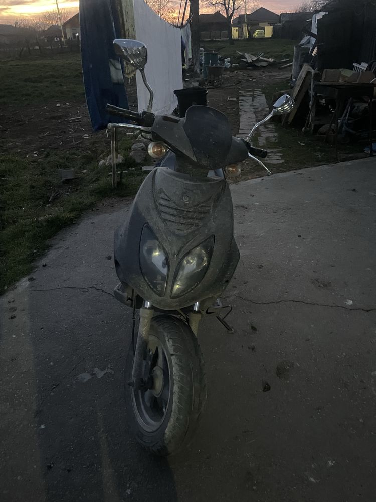 De vânzare scuter 49cc *cititi anunțul*