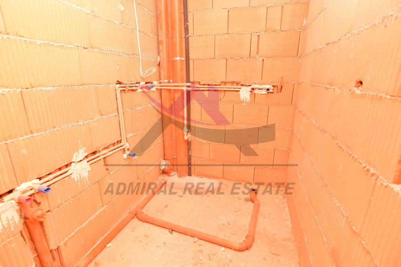 Продава се Двустаен апартамент в Варна, Изгрев - 53 кв.м за 1491 €/кв.м - Снимка #4