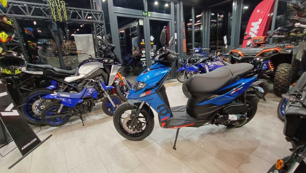 Aprilia SR 125 CBS-se conduce cu B-stoc EST BIKE Campina