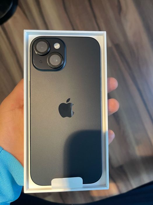 Vând IPhone 15 128GB