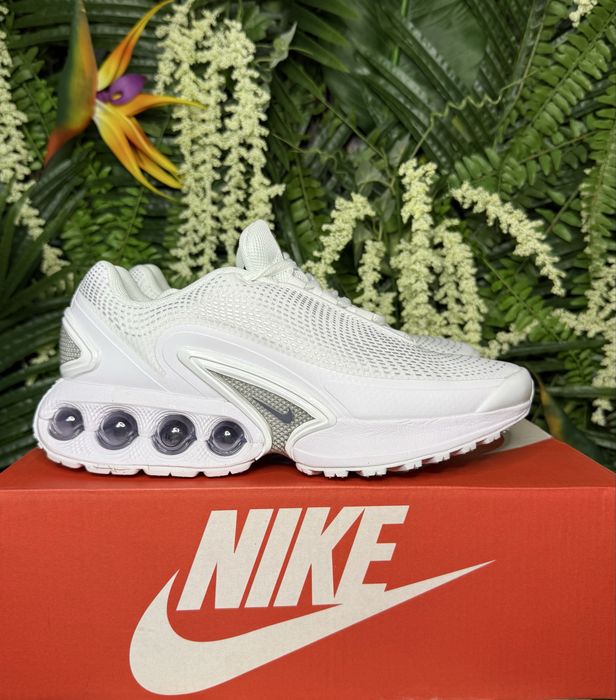 Nike Air Max DN Triple White