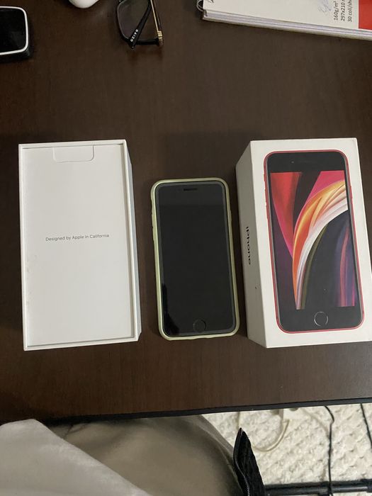 Vând Iphone SE 2020 ca nou 64Gb Neverlocked