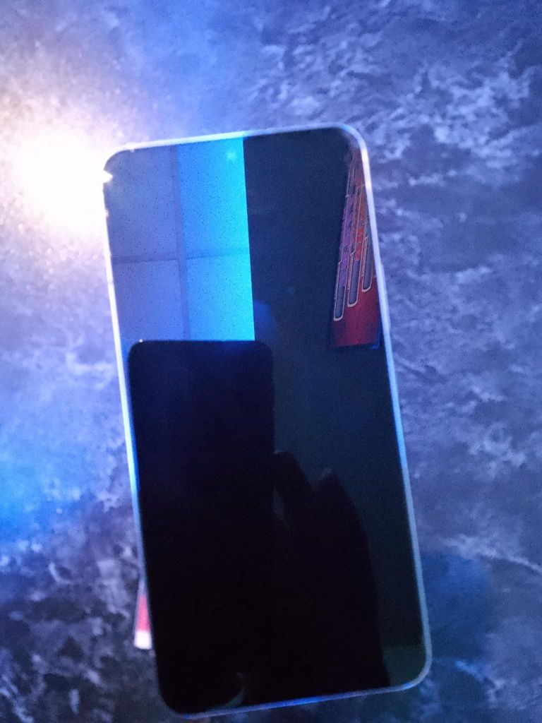 Samsung S22 може и бартер за iphone