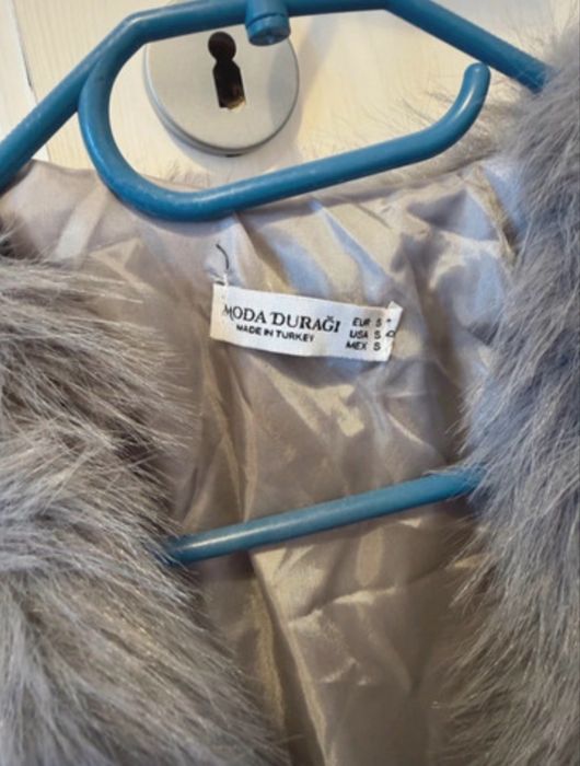 Haina blana Geaca NOUA cu eticheta marime S