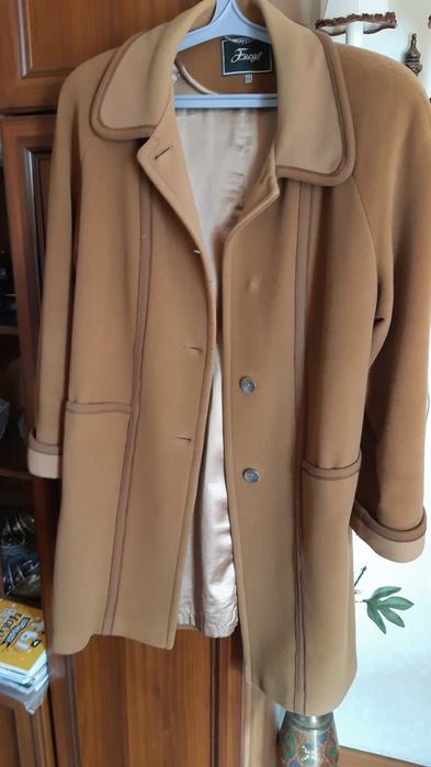 Продам деимсезонное  кашемировое  пальто