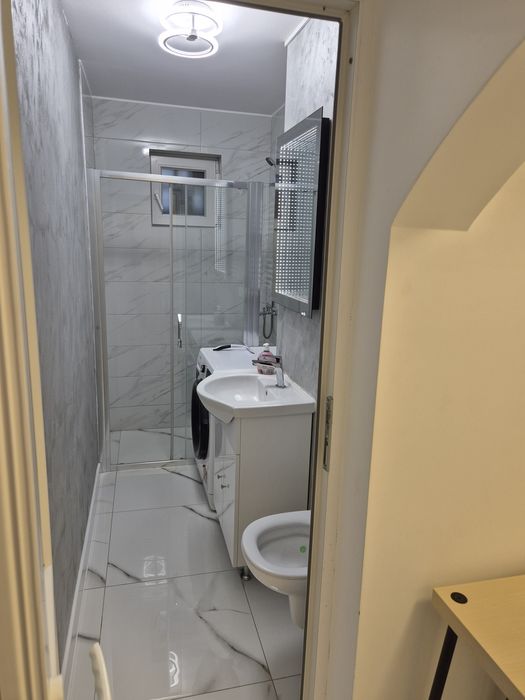 Închiriez apartament 2 camere