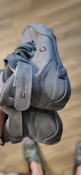 Vând  ghete din piele naturală