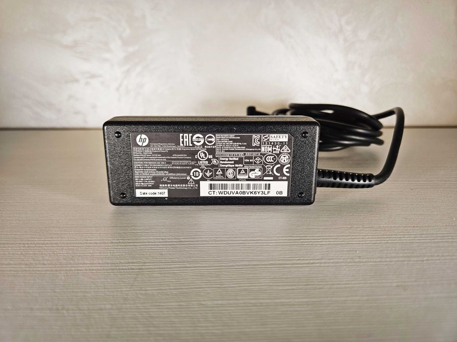 Incarcator original HP 45w