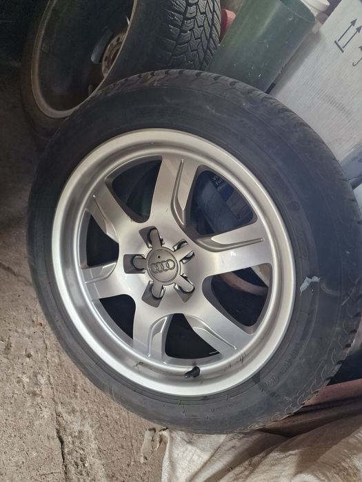 Комплект джанти със зимни гуми Дебица 17" Audi, Volkswagen