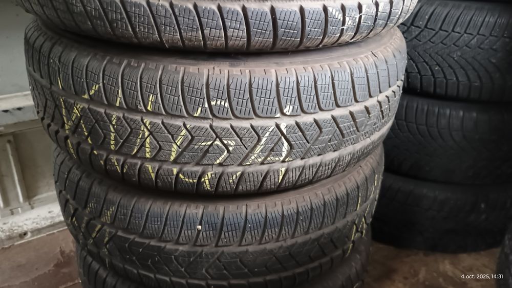 Jante R17 Ford Kuga  Anvelope Iarna 225/65R17 Pirelli Scorpion Winter