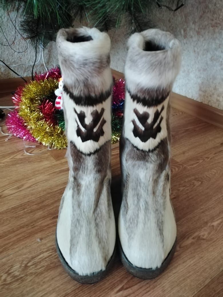 Продам пимы натуральные, шапку чернобурка, пальто, обувь