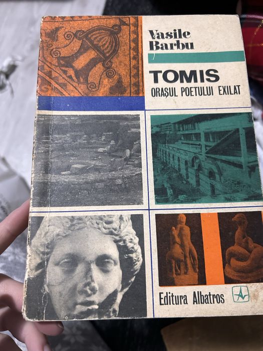 Carti vechi de vanzare