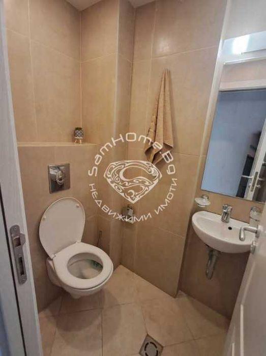 Дава се под наем Четиристаен апартамент в Варна, Център - 1000 кв.м за 1000 € - Снимка #5