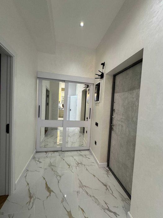 ЖК Риезий   2/2/8 ор-р школа Вундеркинд