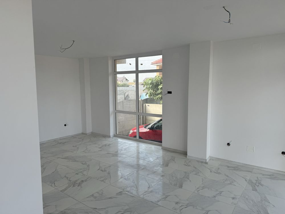 Spatiu comercial stradal (Tancodrom)