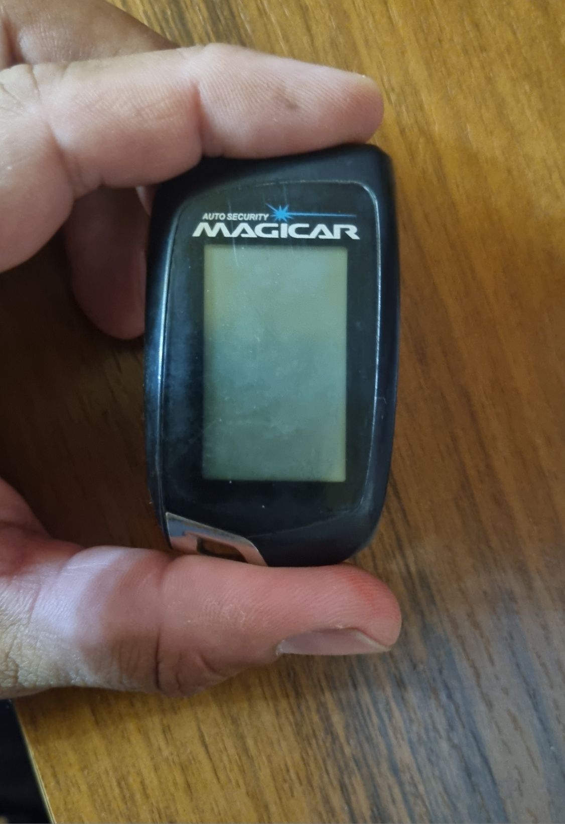 Magicar pult sotiladi