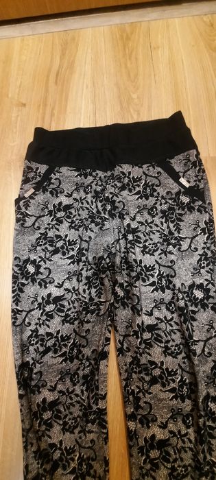 Pantaloni dama moderni