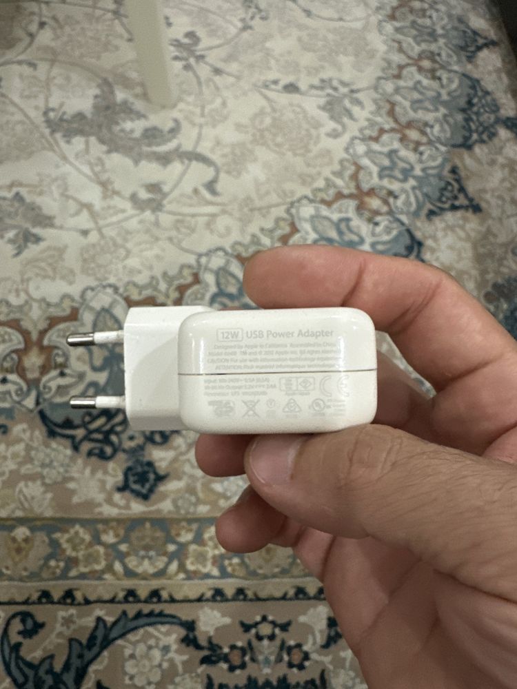 Apple USB Power Adapter 12W зарядка блок питания и кабель lightning
