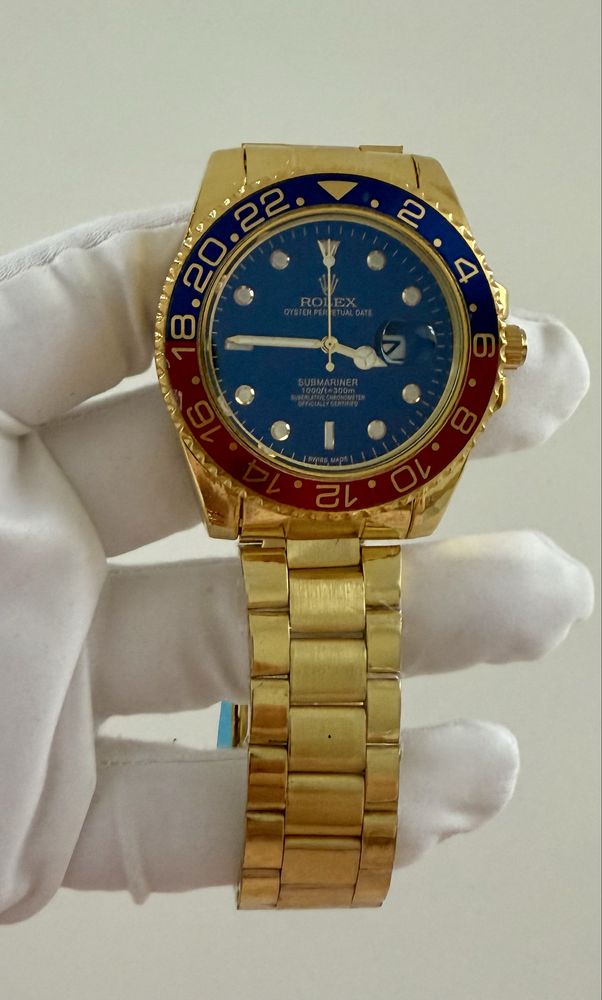 Часовник Rolex Submariner - Модели : Gold / Pepsi