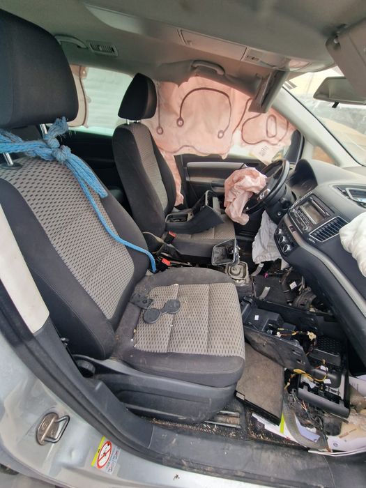 Dezmembram Volkswagen Sharan 2012 2.0tdi CFF Manual