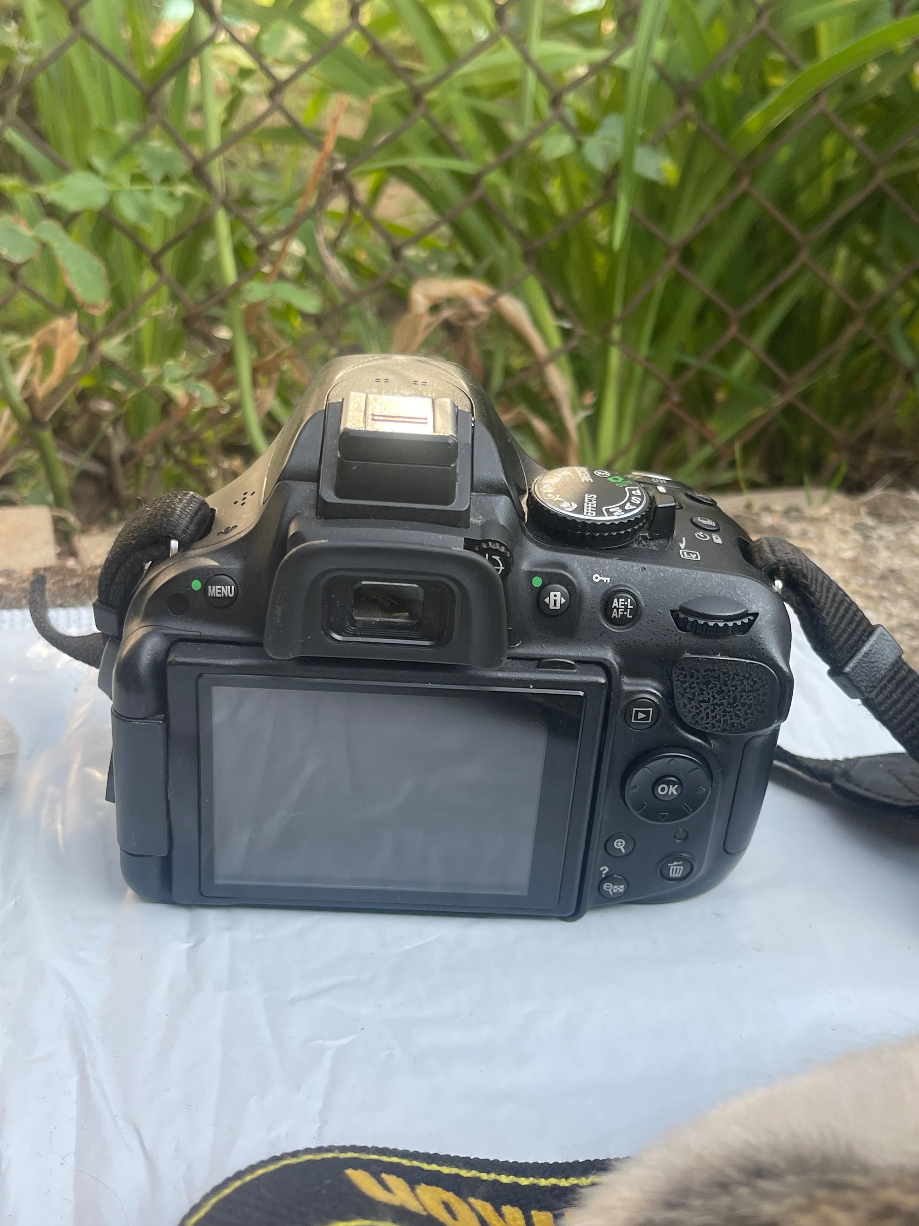 Фотоапарат Nikon I canon