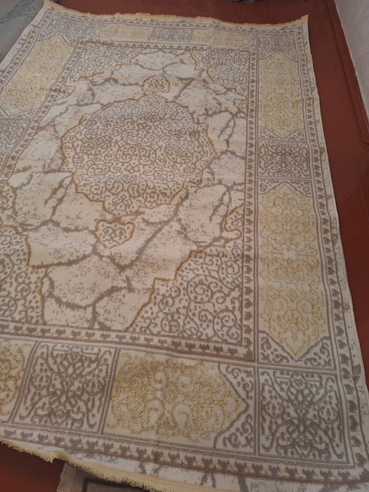 Кілем 2/3м сатылады