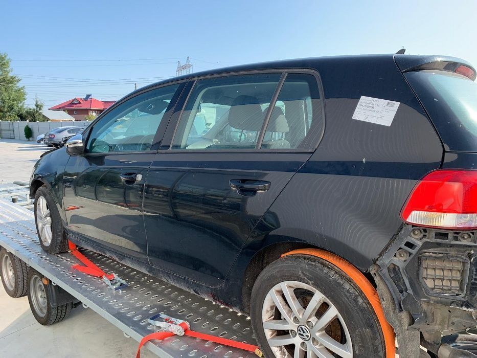 Dezmembrez VW Golf VI