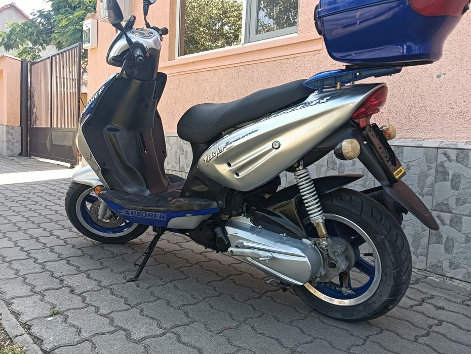 Vând Scuter 49cc