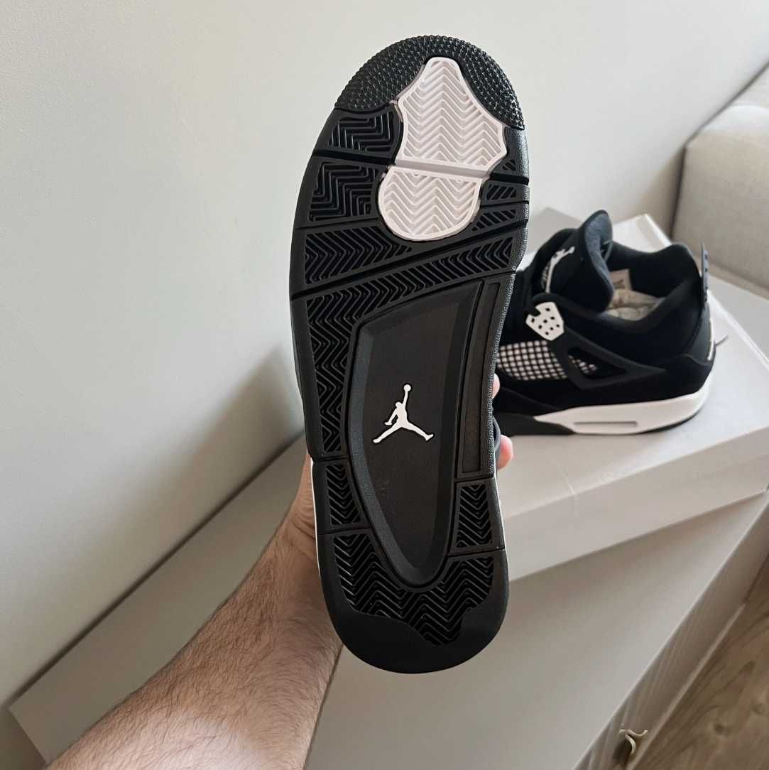 Adidasi Nike Air Jordan 4 White Thunder - verificare colet