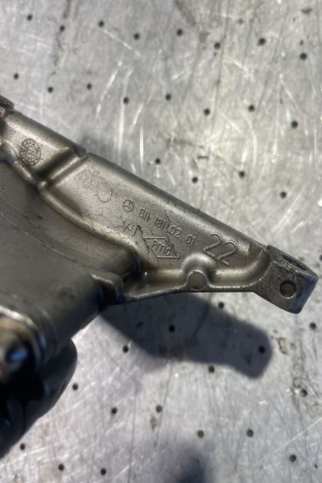 Pompa ulei A 646 181 02 47 Mercedes-Benz Sprinter a 2-a generatie 906