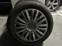 4 anvelope de iarna 205/55/16 + jante table + capace VW