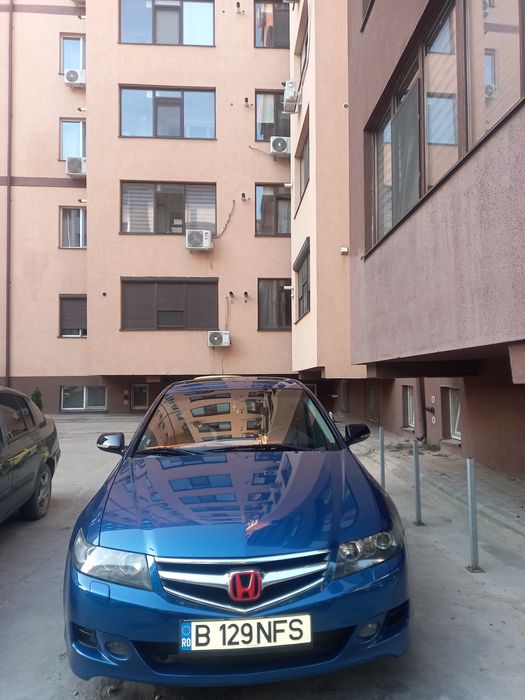 Vand honda accord  benzina plus gaz