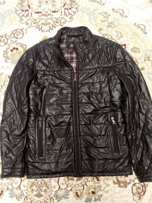 Продам куртку весна осень