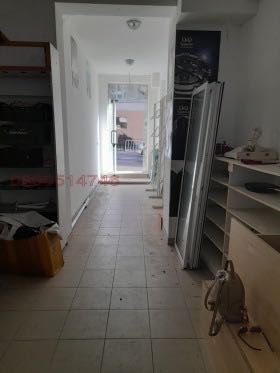 Дава се под наем Магазин в Варна, Христо Ботев - 117 кв.м за 509.49 € - Снимка #3